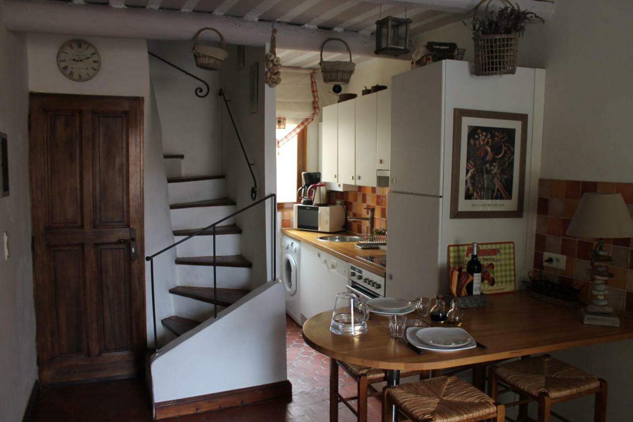 Duplex En Plein Centre Apartment LʼIsle-sur-la-Sorgue Екстериор снимка